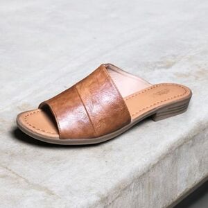 Women's Tan Slide Sandals